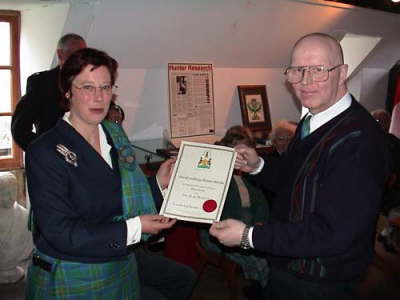 AGM2003-2 085